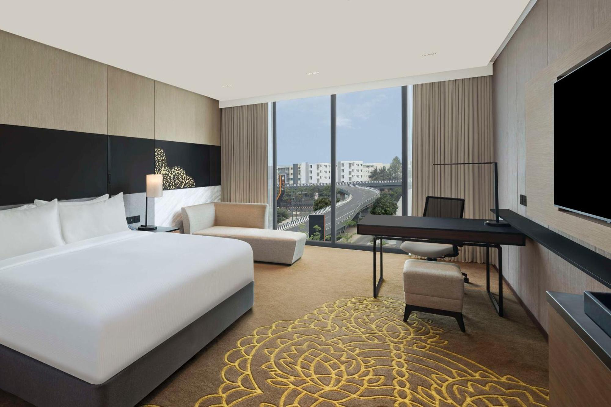 Hotel Hilton Bengaluru Embassy Manyata Business Park Esterno foto